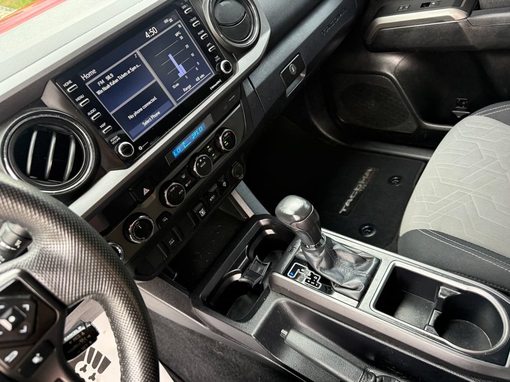 Used 2022 Toyota Tacoma TRD Off-Road AWD/4WD image 14