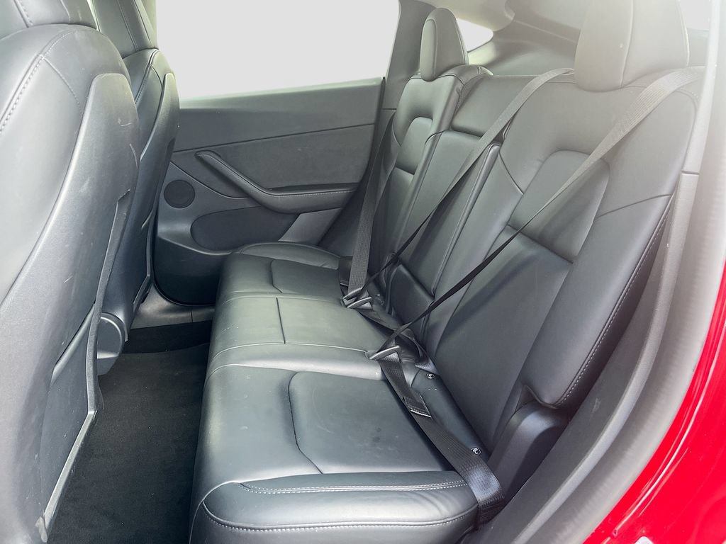 Used 2022 Tesla Model Y Long Range AWD/4WD image 24