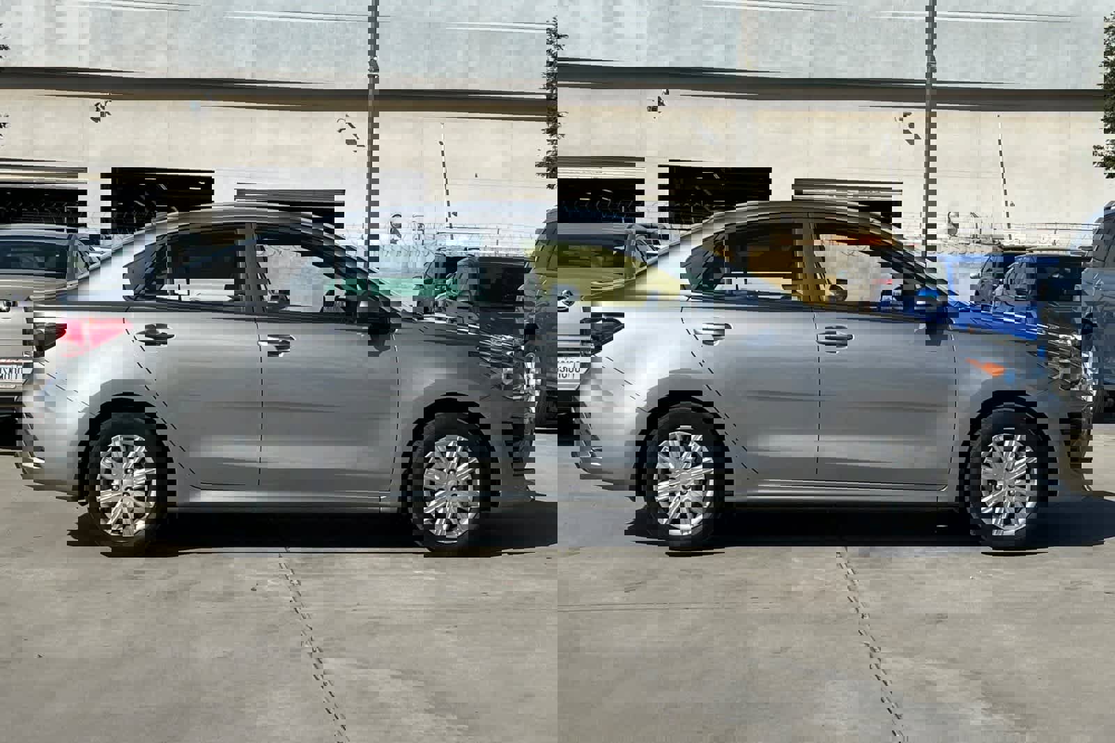 Used 2021 Kia Rio S image 9