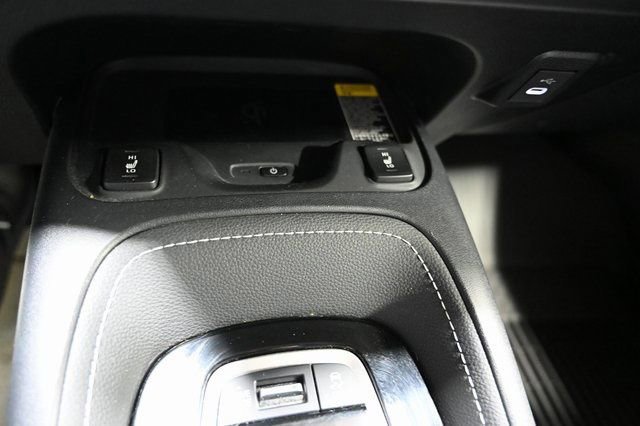 Used 2025 Toyota Corolla XSE image 19