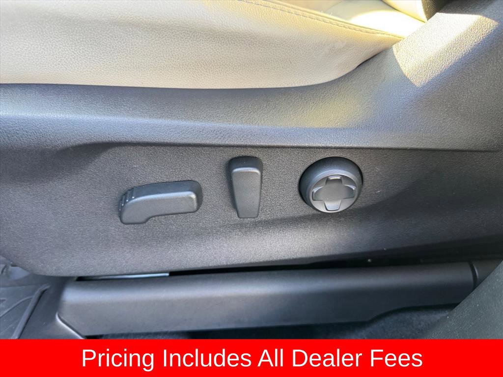 Used 2025 Subaru Ascent Limited w/ Popular Package #1 AWD/4WD image 18