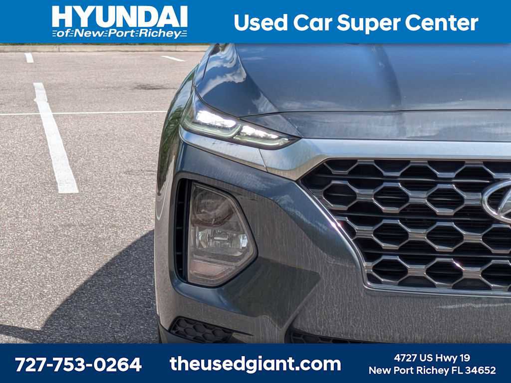 Used 2020 Hyundai Santa Fe SE image 11