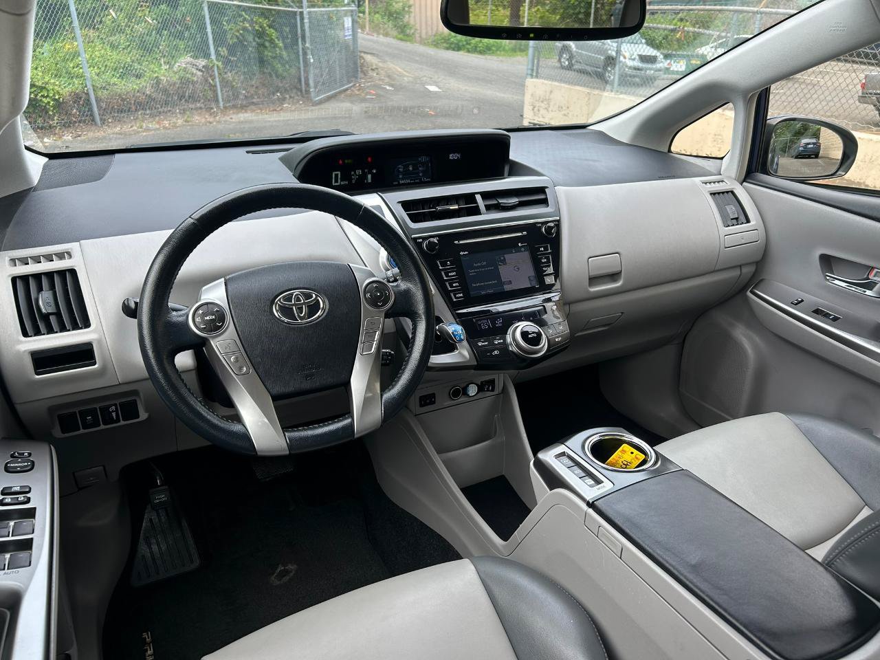 Used 2015 Toyota Prius V Four FWD image 14