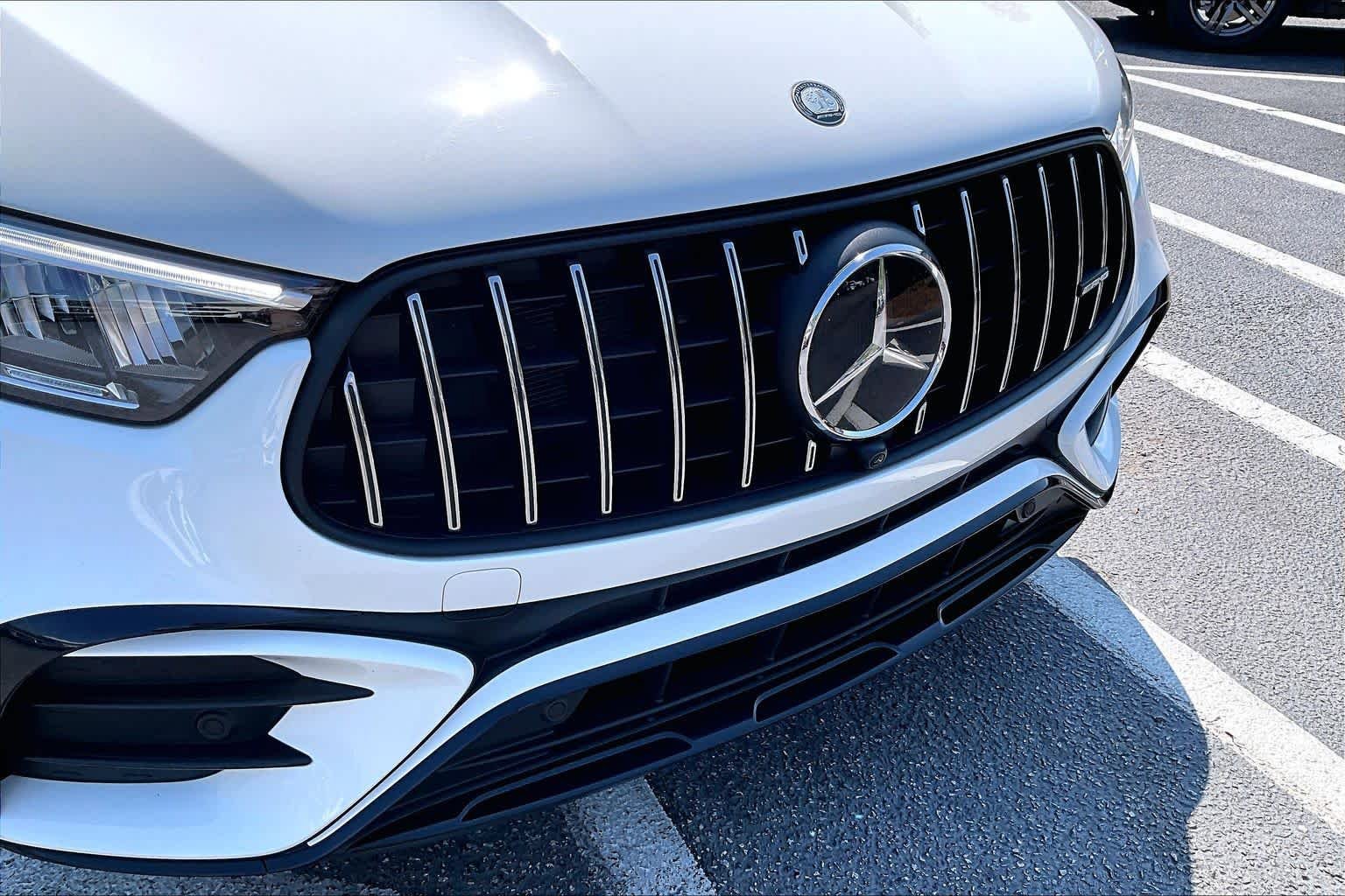 Certified 2025 Mercedes-Benz GLC 43 AMG 4MATIC image 30