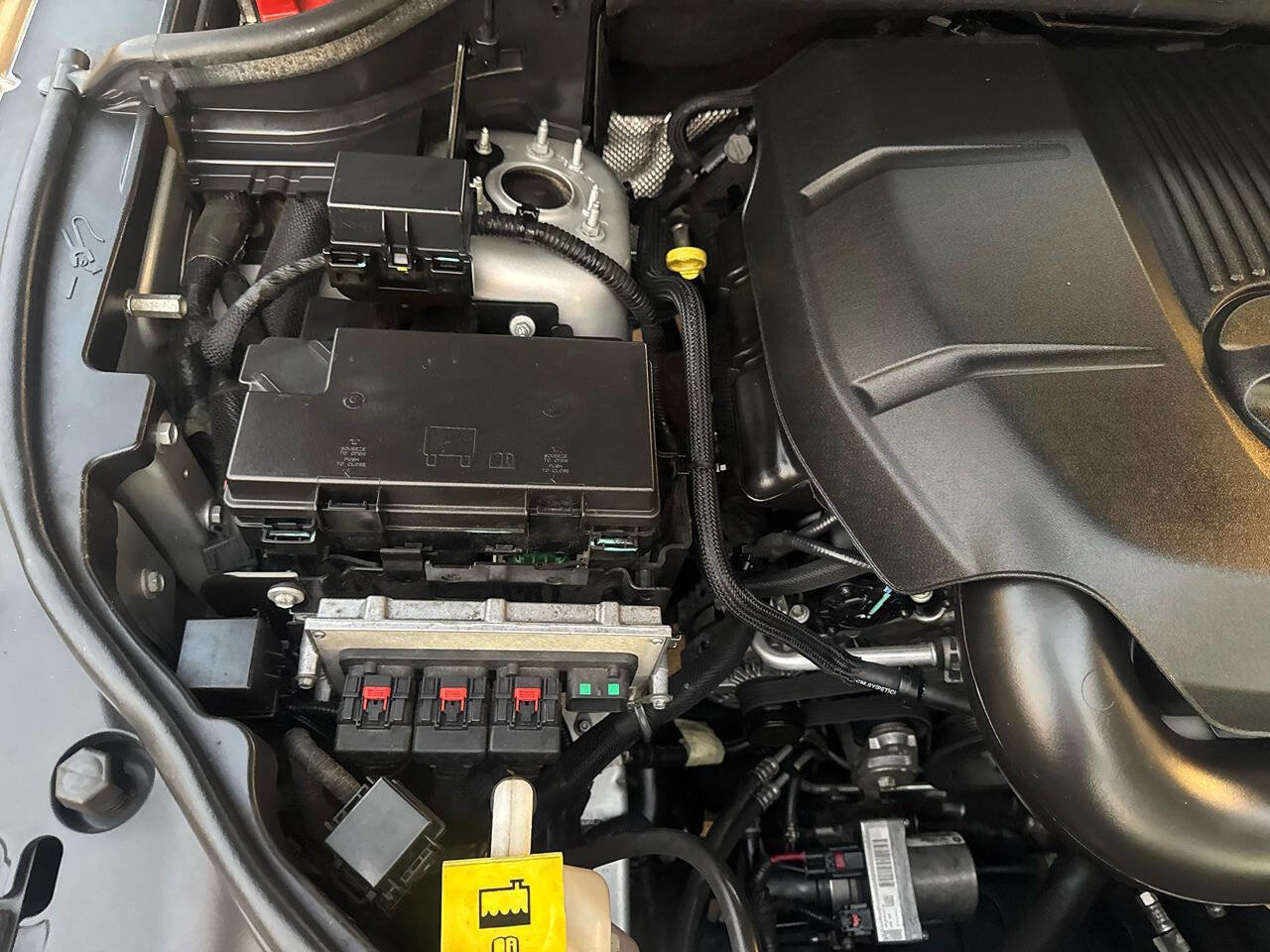 Used 2011 INFINITI QX56 4WD w/ Deluxe Touring Pkg image 36