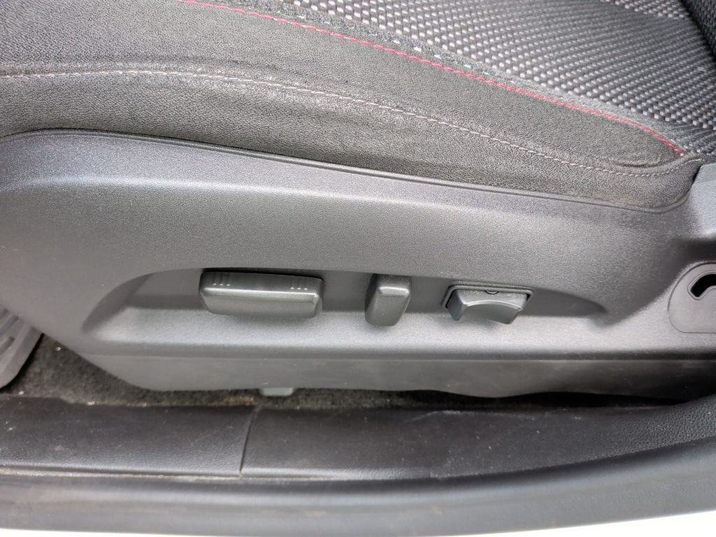 Used 2017 Chevrolet Equinox LT w/ Convenience Package AWD/4WD image 19
