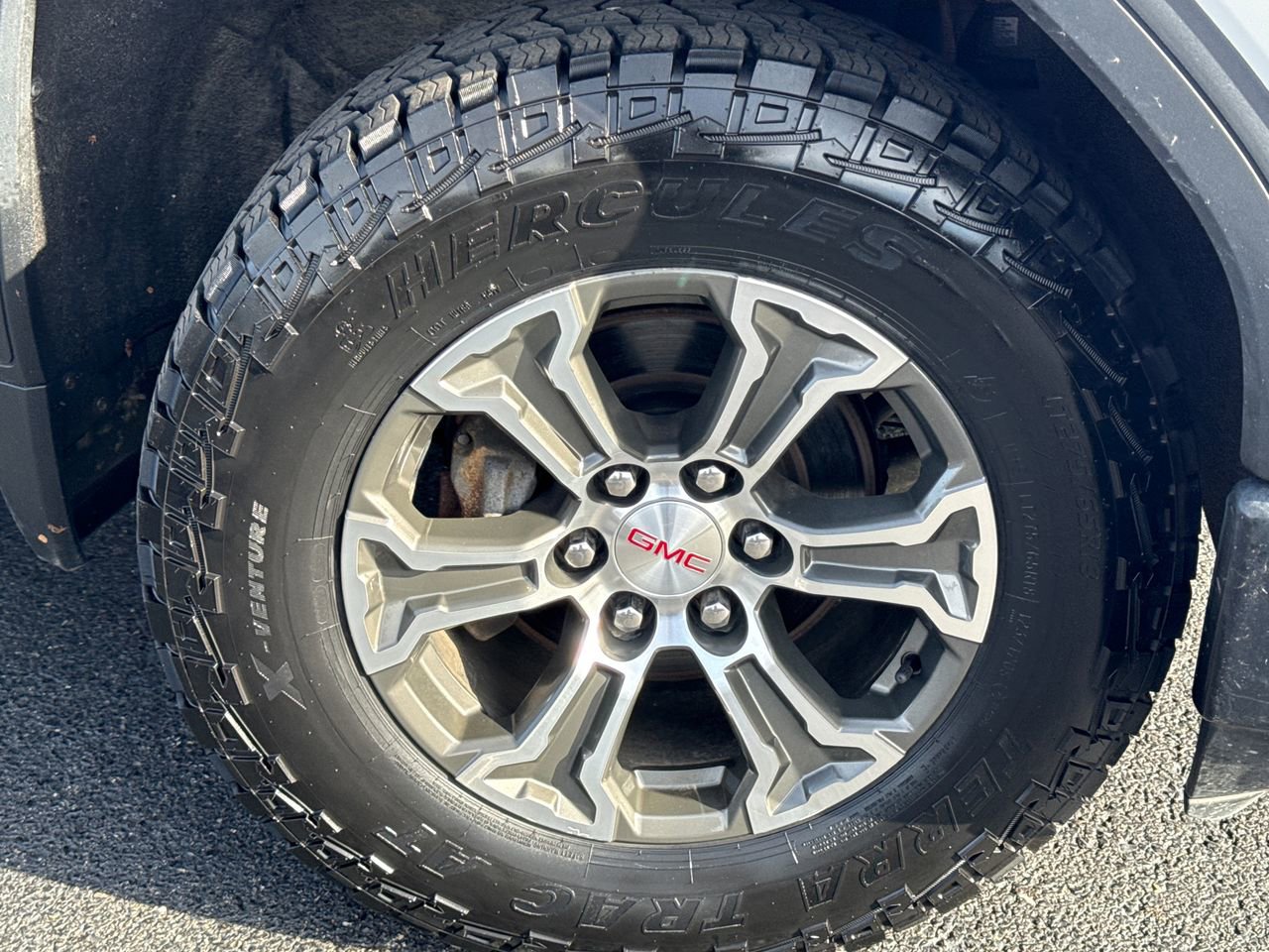 Used 2020 GMC Sierra 1500 4x4 Crew Cab w/ Sierra Value Package image 9