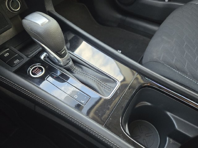 Used 2024 Nissan Kicks SV w/ Interior Electronics Package FWD image 21