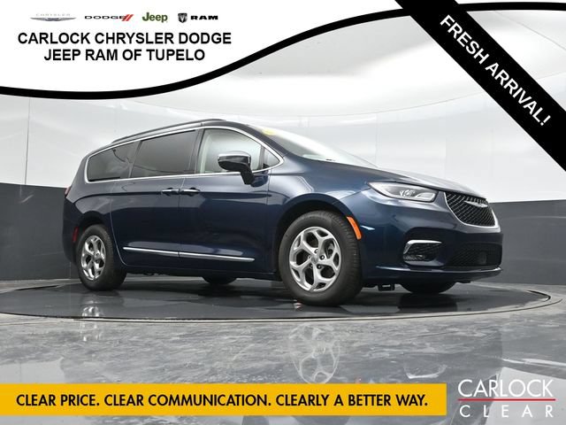 Used 2023 Chrysler Pacifica Limited FWD image 48