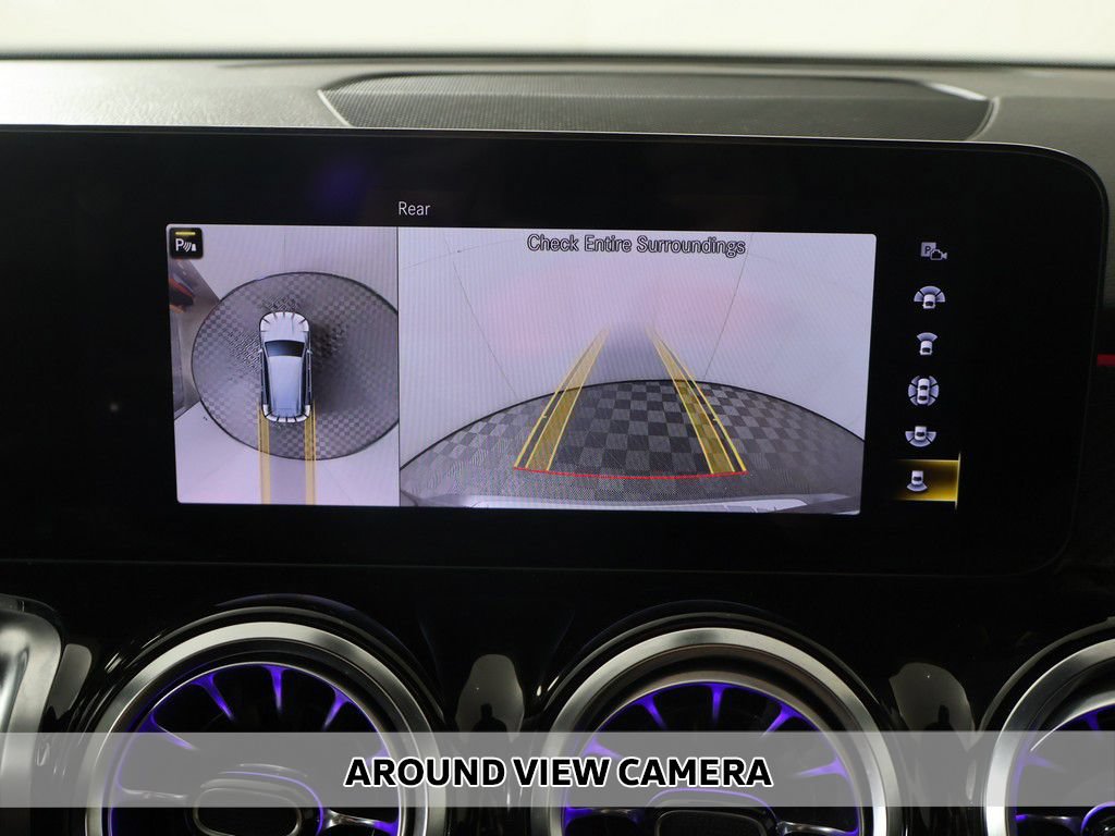 Used 2023 Mercedes-Benz GLB 250 w/ AMG Line image 4