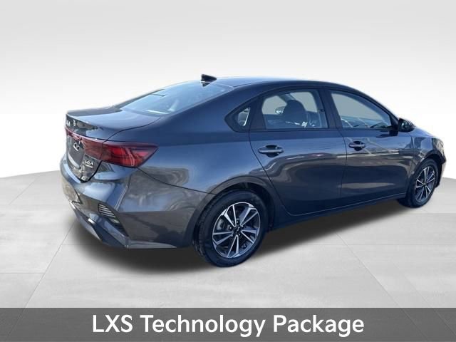 Used 2024 Kia Forte LXS w/ LXS Technology Package image 8