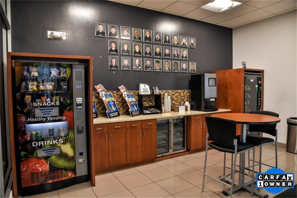 Certified 2020 GMC Yukon Denali w/ Denali Ultimate Package image 32