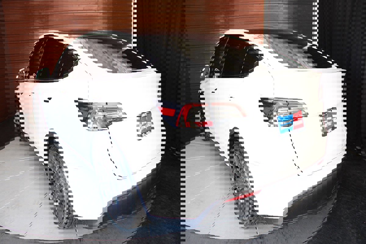 Used 2020 Tesla Model Y Performance image 11