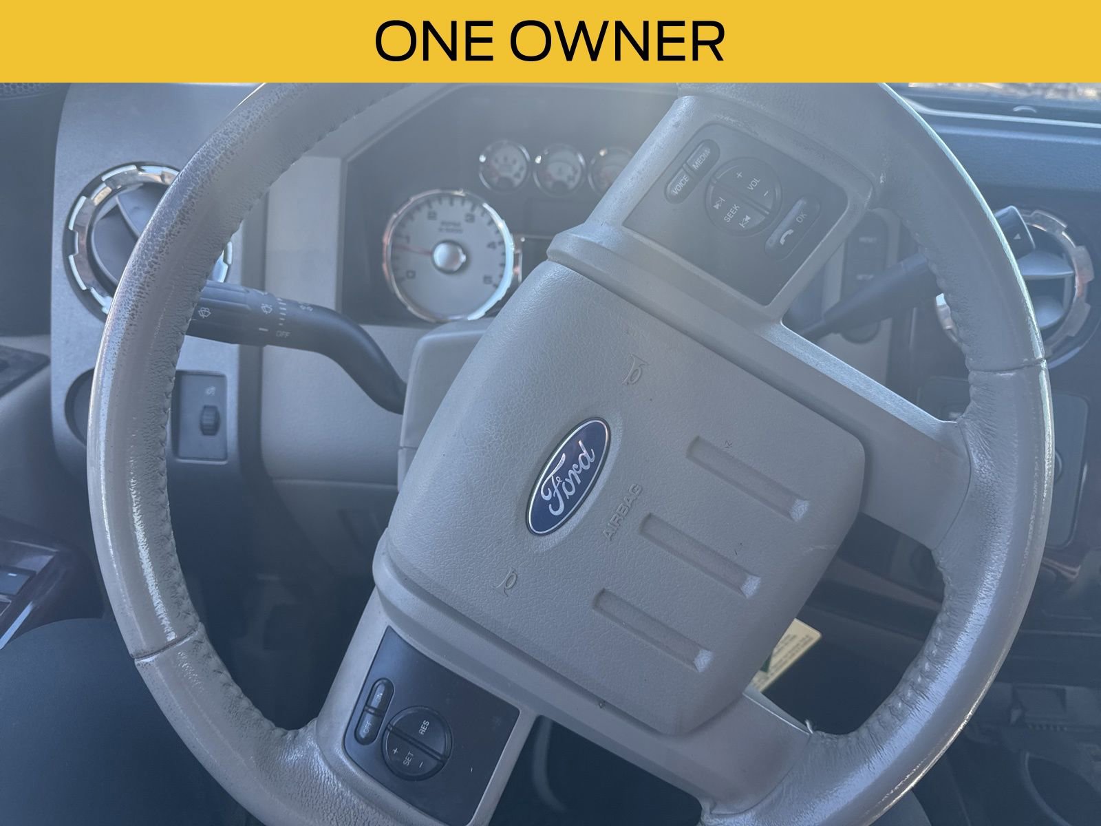 Used 2010 Ford F350 Lariat image 12