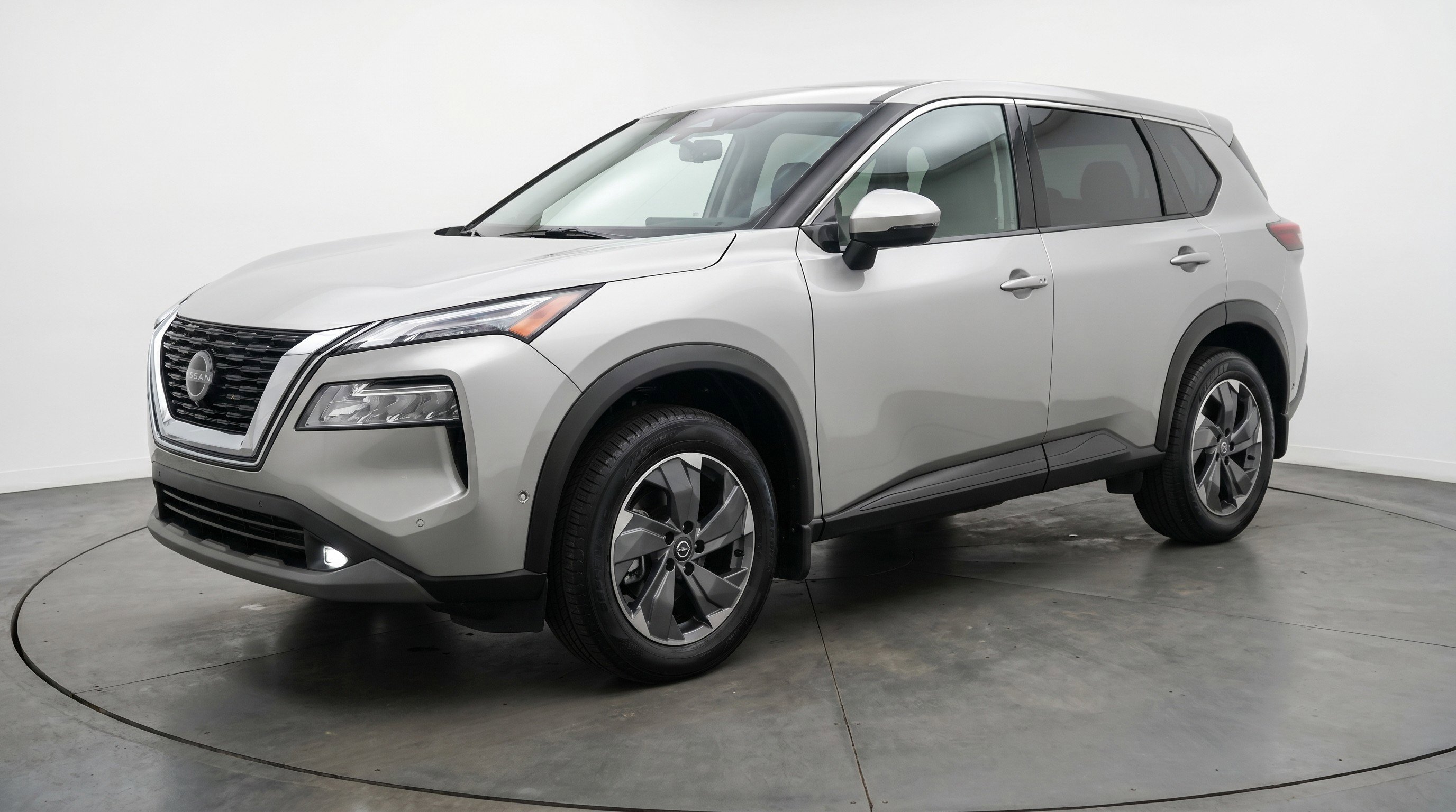 Used 2025 Nissan Rogue SV FWD image 3