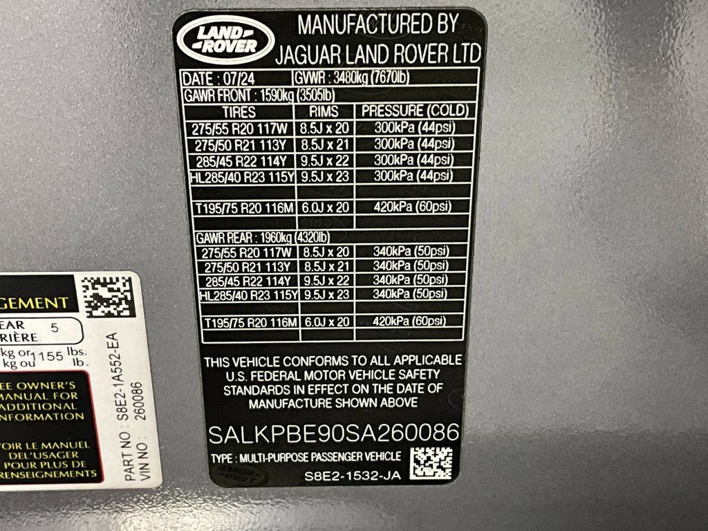 Certified 2025 Land Rover Range Rover Long Wheelbase SE AWD/4WD image 31
