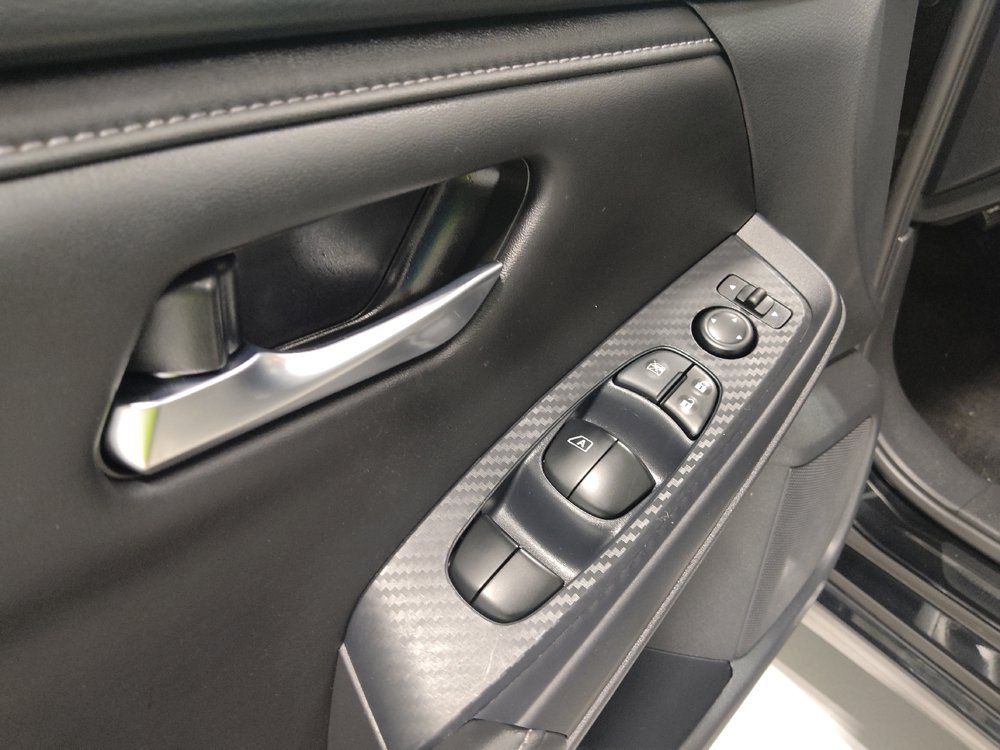 Used 2024 Nissan Sentra SV FWD image 27