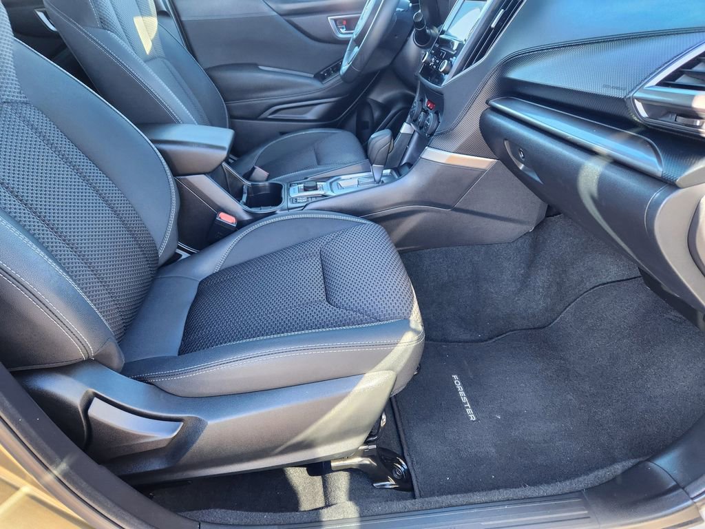 Certified 2023 Subaru Forester Premium image 16