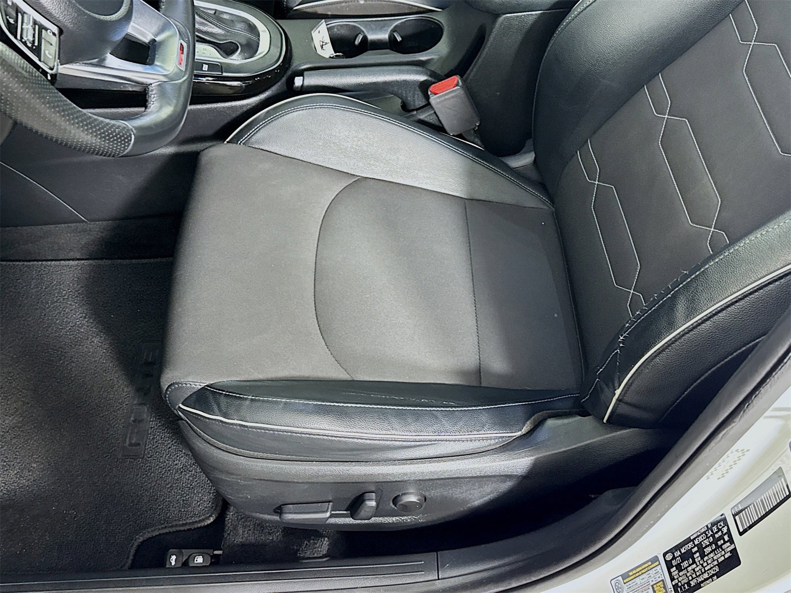 Used 2021 Kia Forte GT-Line w/ GT-Line Premium Package image 16