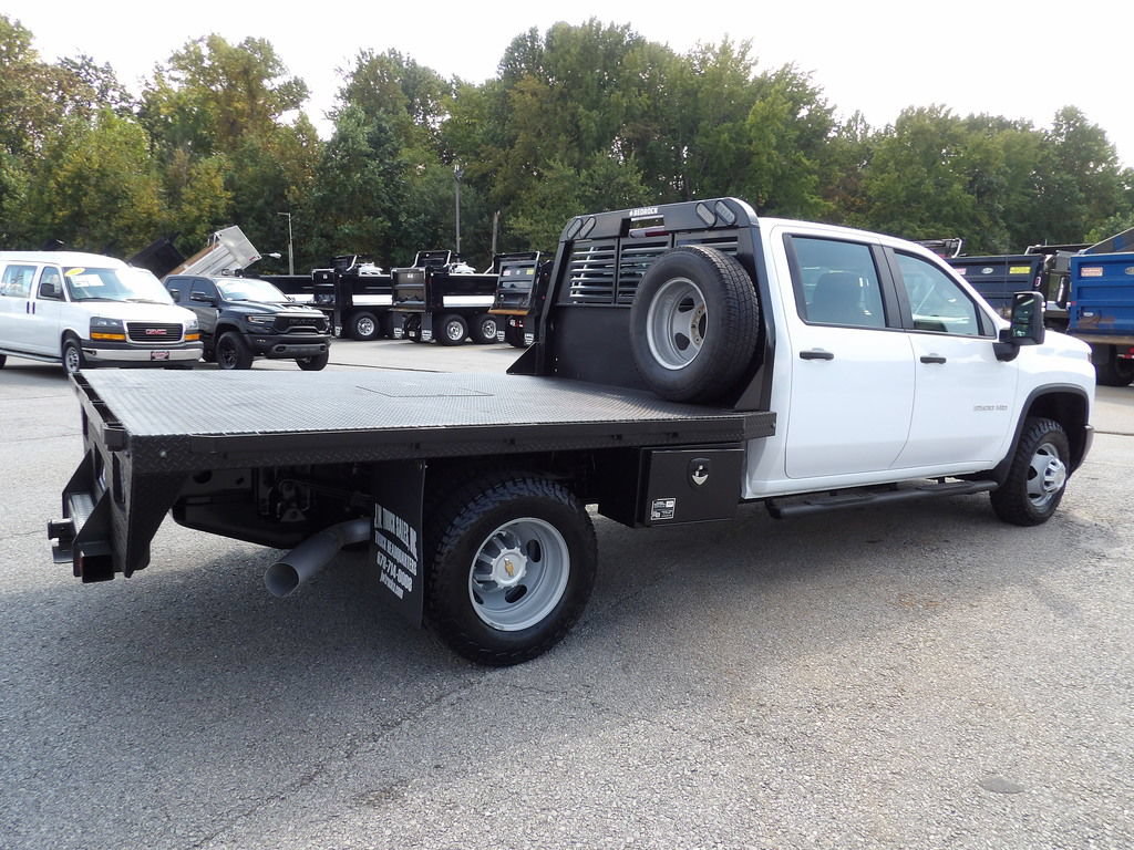Used 2024 Chevrolet Silverado 3500 W/T w/ Snow Plow Prep Package AWD/4WD image 8