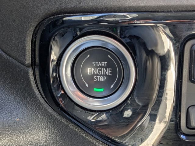 Used 2025 GMC Sierra 1500 SLT image 31