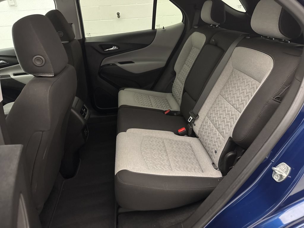 Used 2023 Chevrolet Equinox LS AWD/4WD image 33