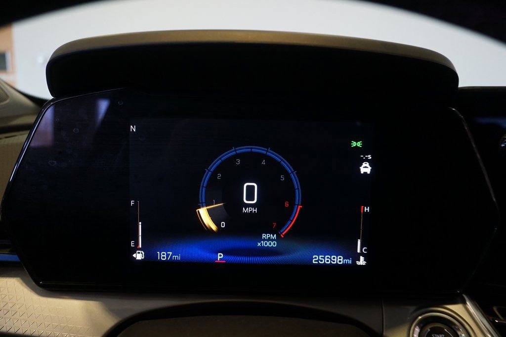 Certified 2025 Chevrolet Trax LT w/ LT Convenience Package image 21