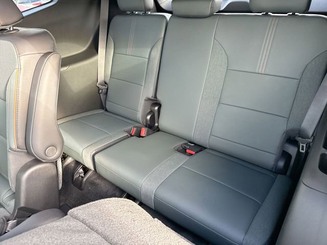 New 2026 GMC Acadia AT4 w/ Super Cruise Package AWD/4WD image 23