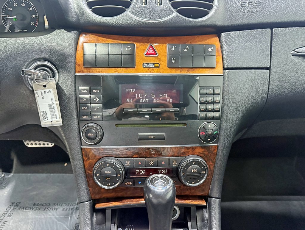 Used 2009 Mercedes-Benz CLK 350 Coupe image 16