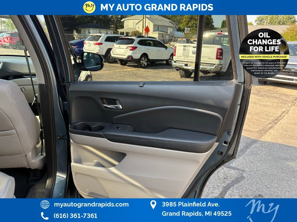 Used 2020 Honda Pilot Touring image 16