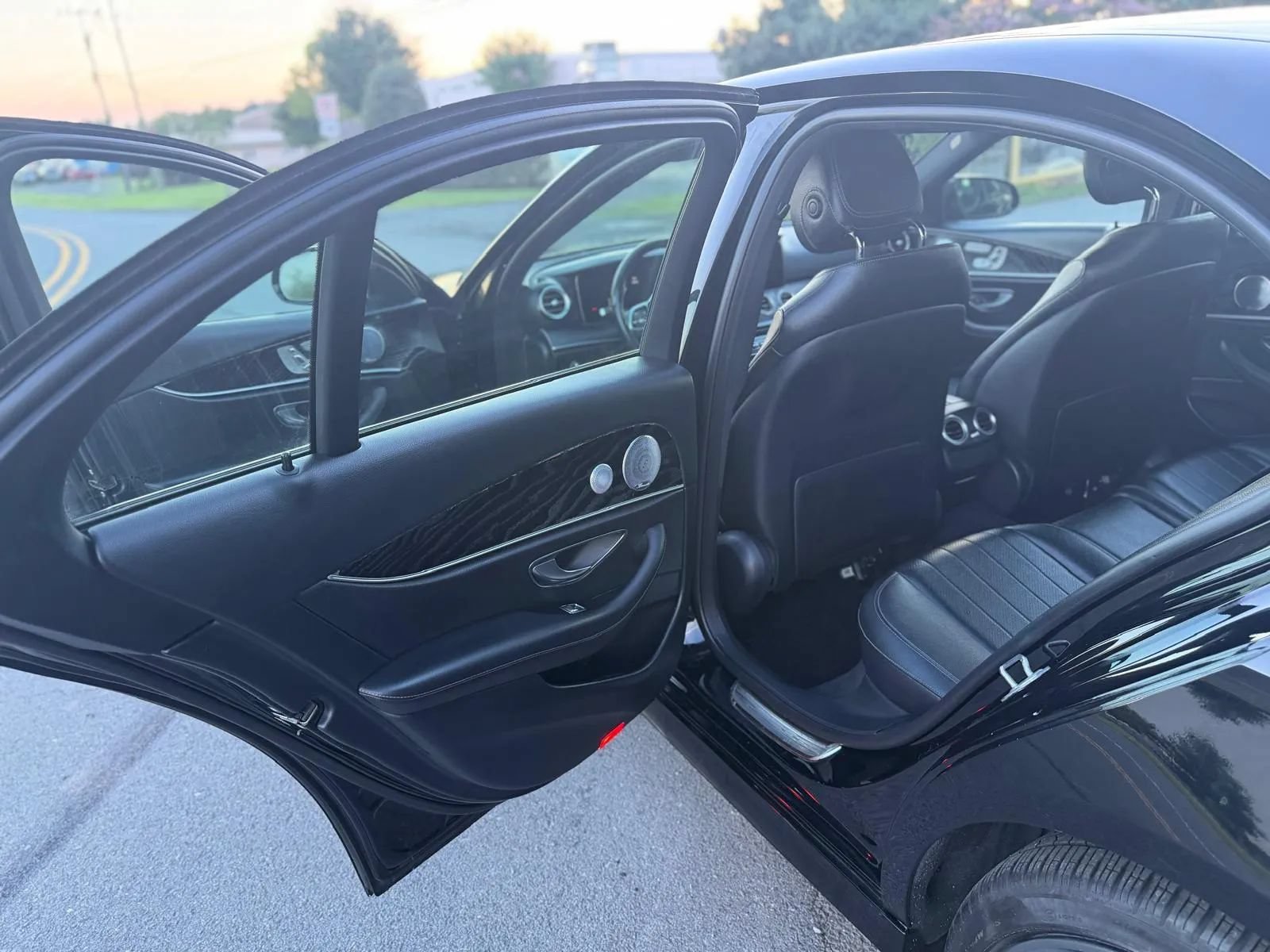 Used 2019 Mercedes-Benz E 300 4MATIC w/ Premium 1 Package image 13