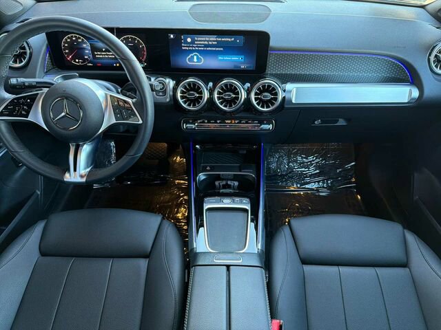 Certified 2025 Mercedes-Benz GLB 250 image 17