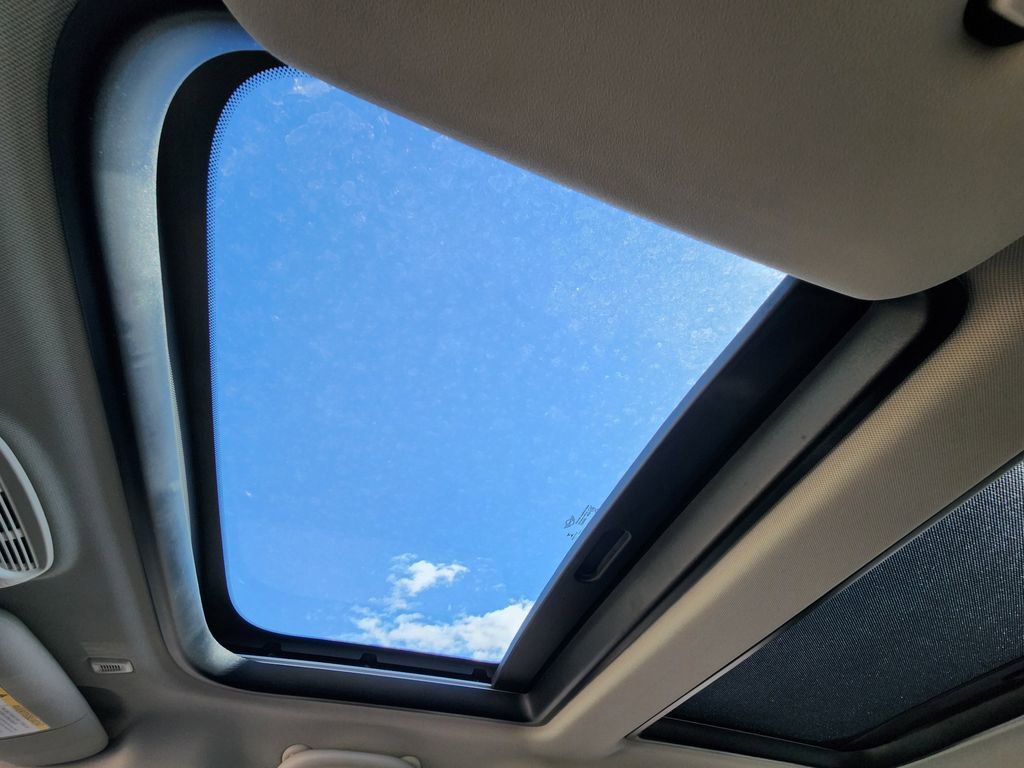 Used 2023 MINI Cooper SE image 27