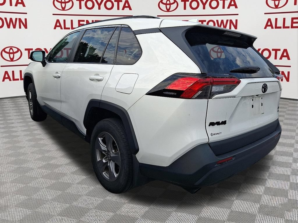 Used 2023 Toyota RAV4 XLE w/ Convenience Package AWD/4WD image 4