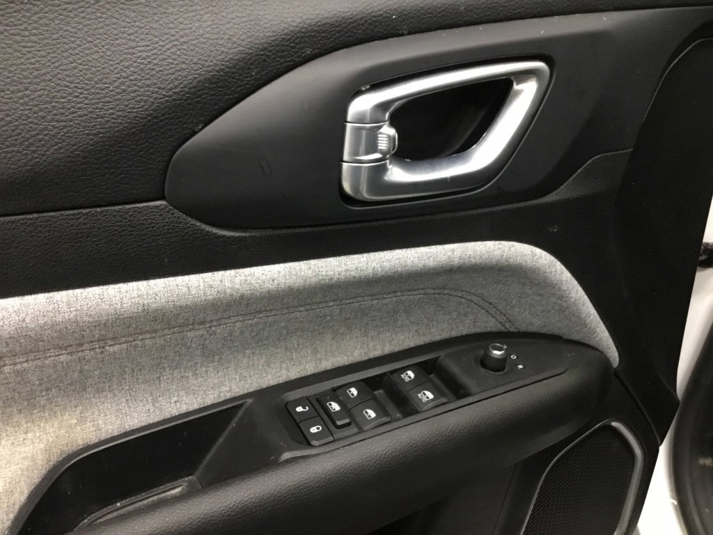 Used 2022 Jeep Compass Latitude AWD/4WD image 7