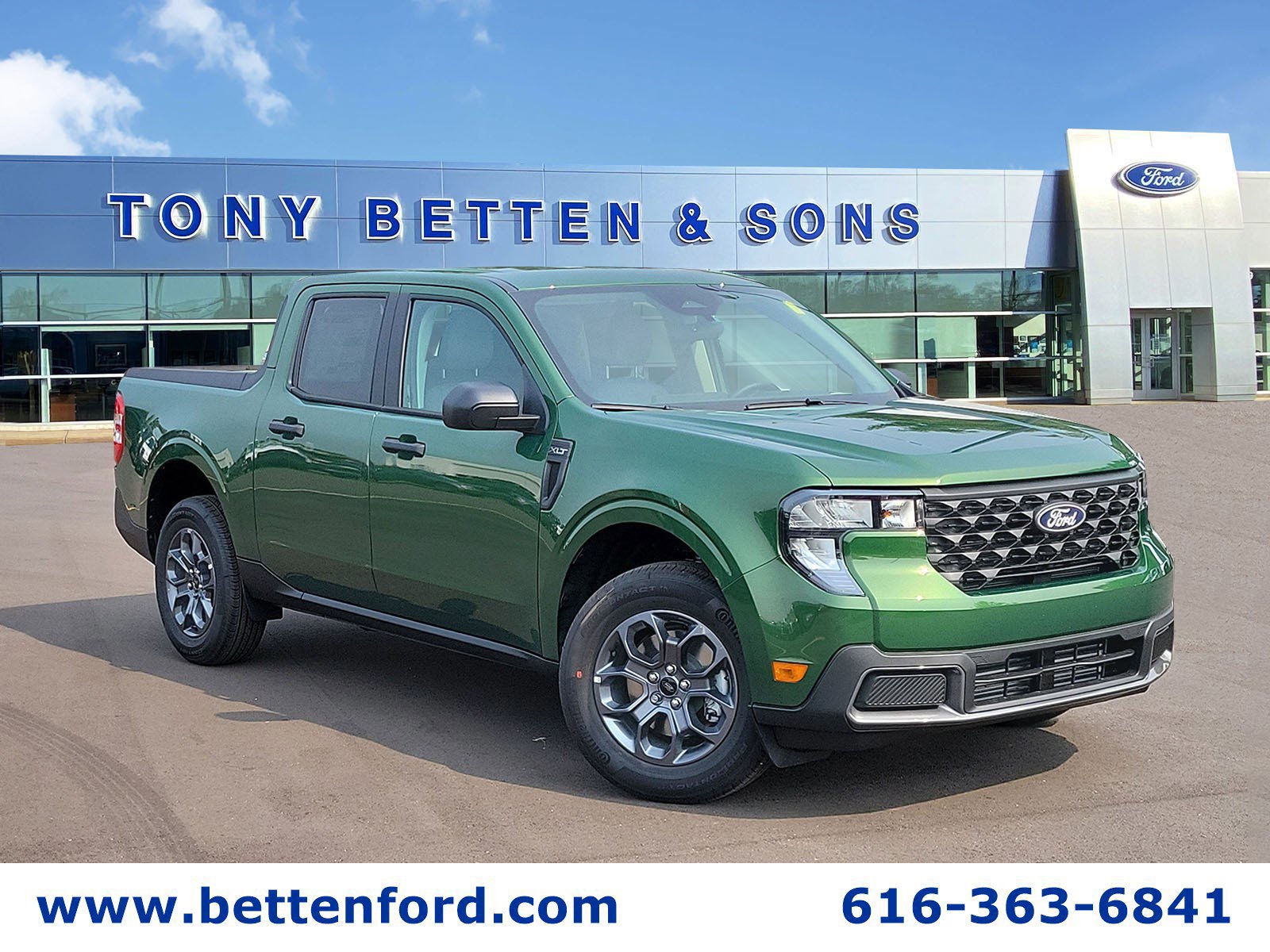 New 2025 Ford Maverick XLT w/ 4K Tow Package