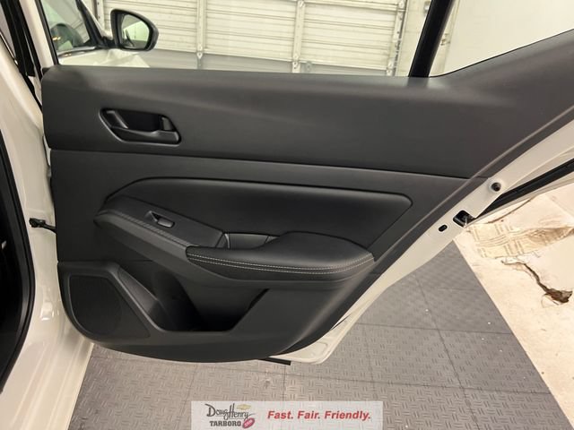 Used 2025 Nissan Altima 2.5 SV FWD image 37