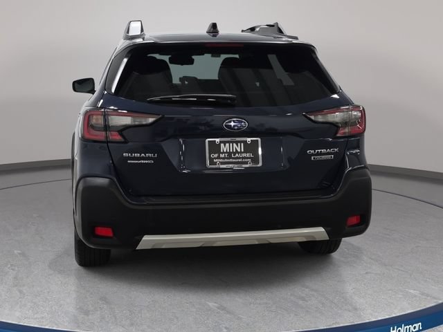 Used 2024 Subaru Outback Touring AWD/4WD image 7