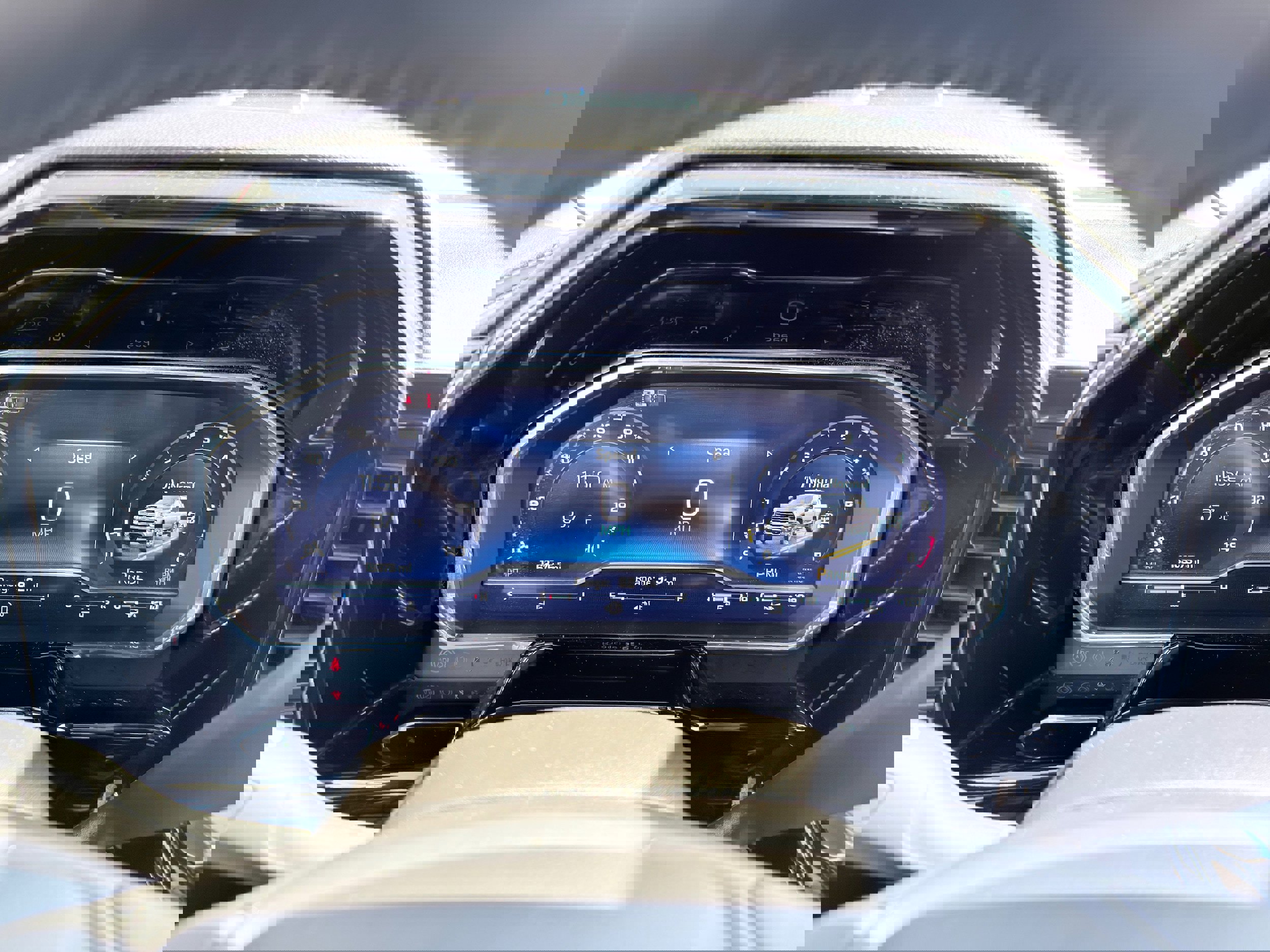 Used 2025 Chevrolet Silverado 2500 LT w/ Convenience Package AWD/4WD image 31