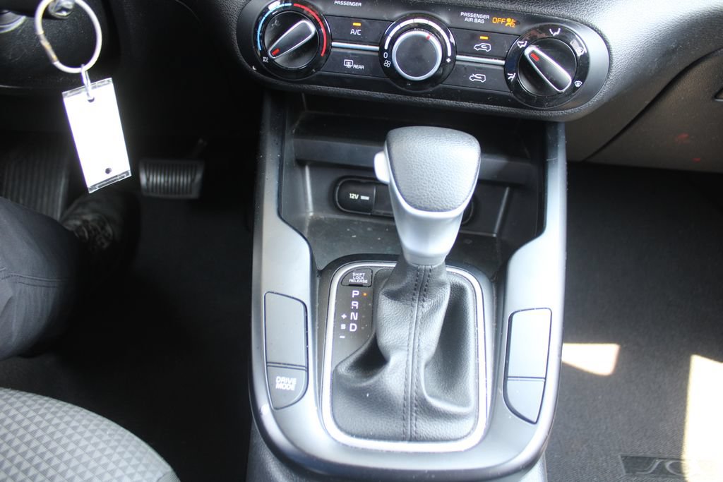 Certified 2024 Kia Soul LX w/ Option Group 015 FWD image 32