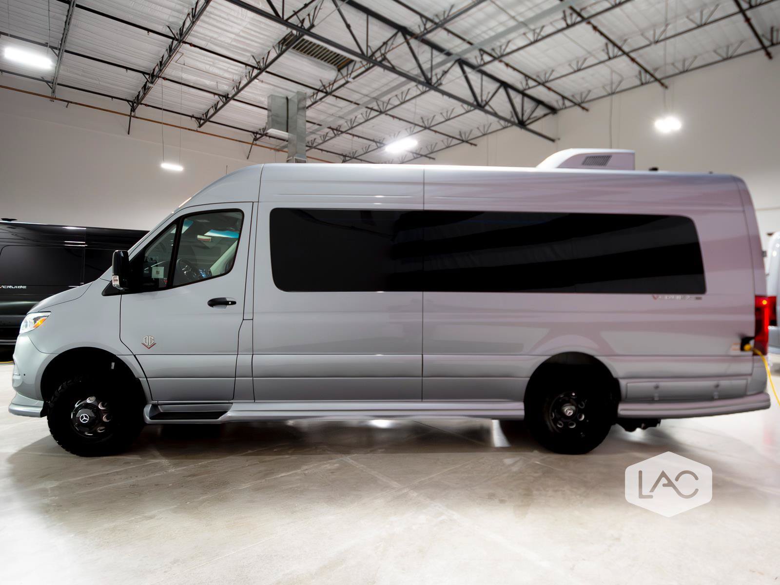 Used 2025 Mercedes-Benz Sprinter 3500 image 9