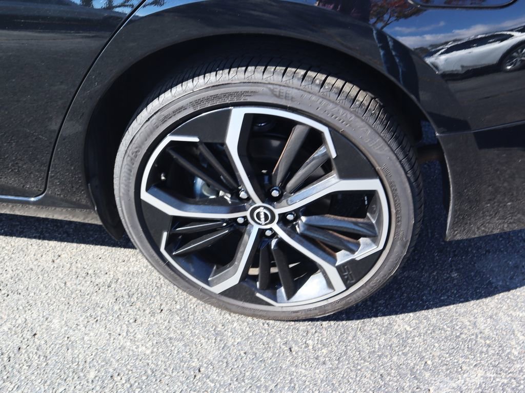 Used 2025 Nissan Altima 2.5 SR image 9