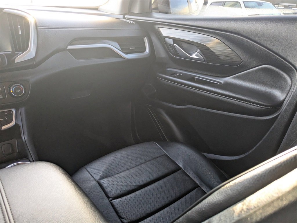 Used 2024 GMC Terrain SLE image 17