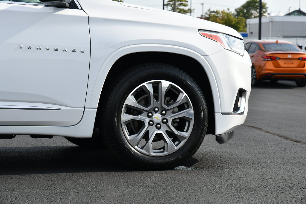 Used 2019 Chevrolet Traverse Premier AWD/4WD image 9