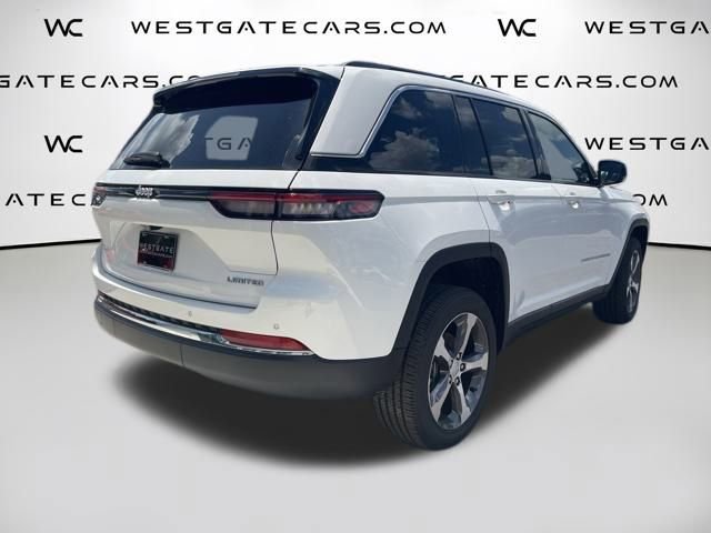 New 2024 Jeep Grand Cherokee Limited w/ Black Appearance Package image 10