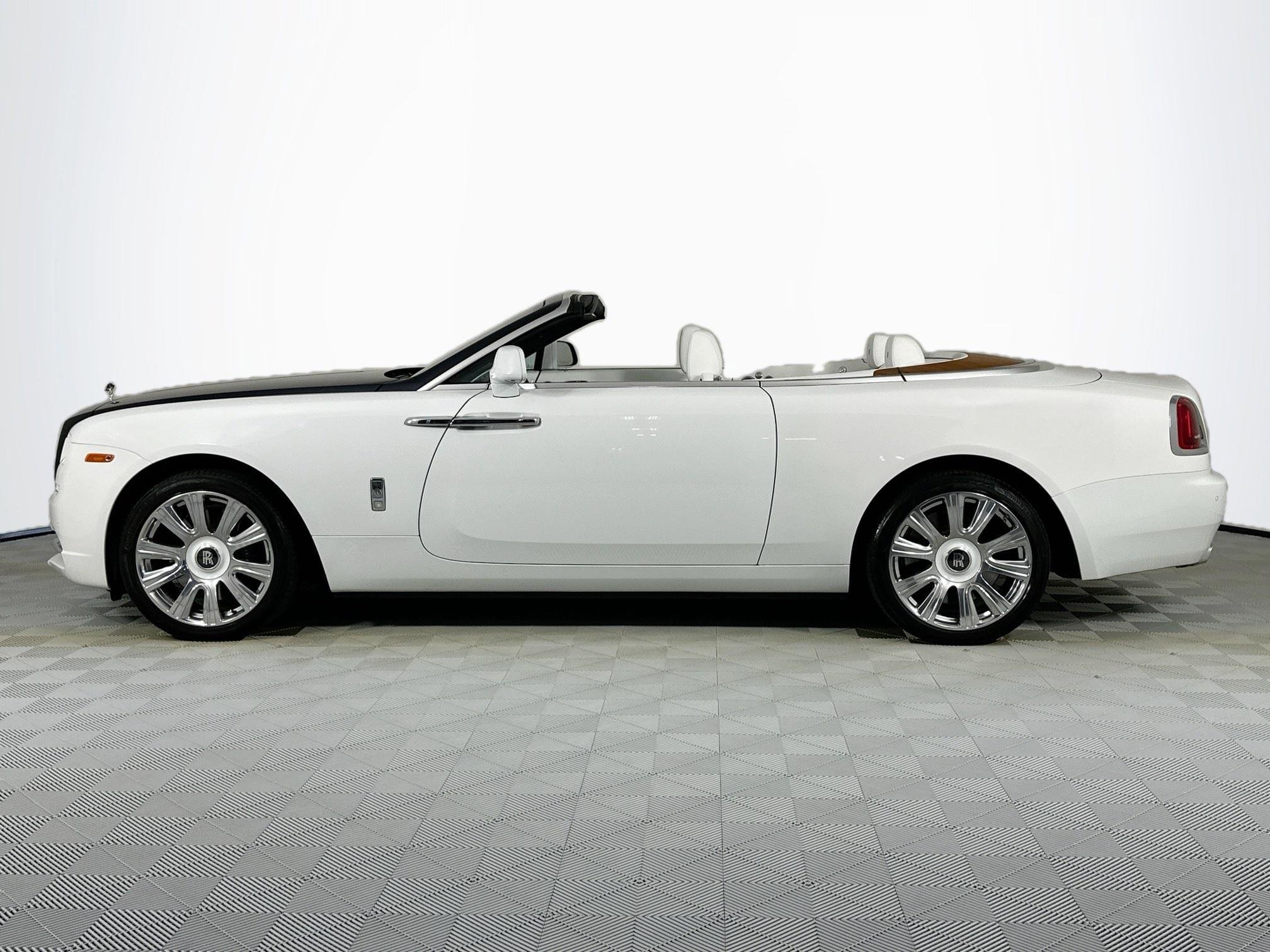 Certified 2018 Rolls-Royce Dawn image 3