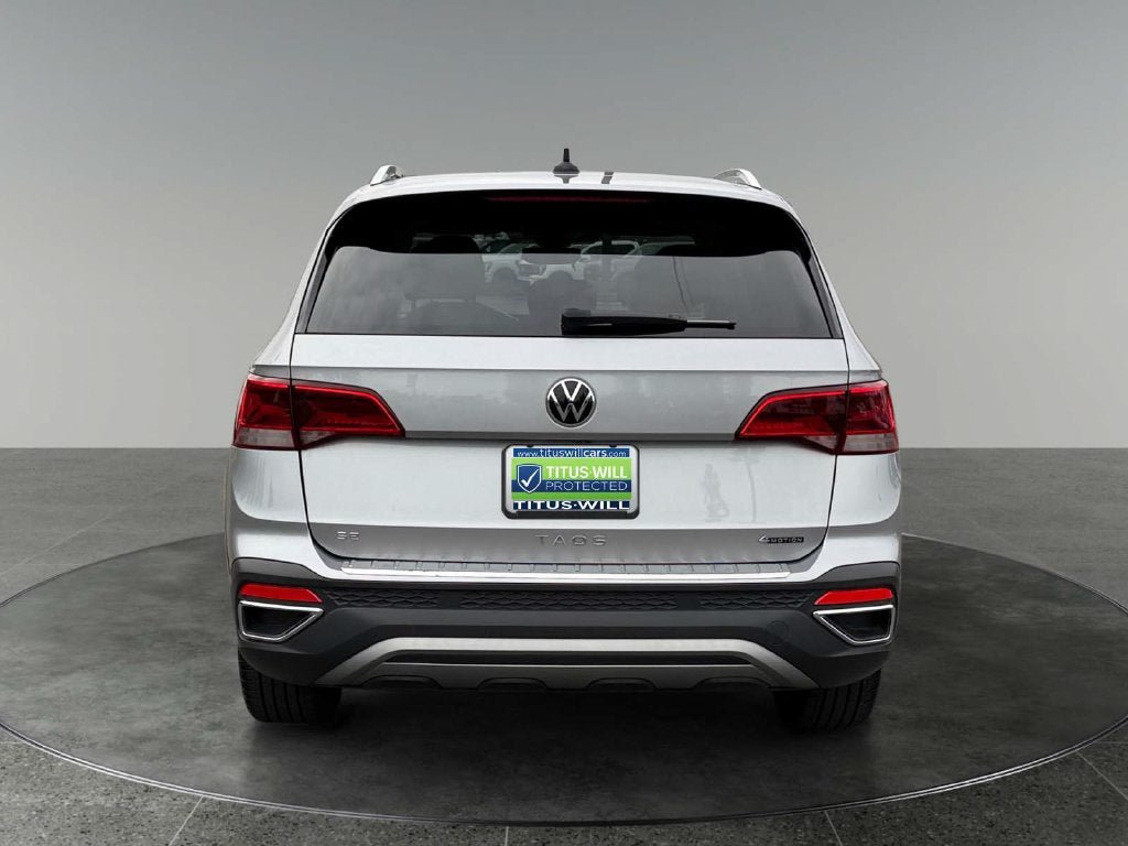 Used 2023 Volkswagen Taos SE w/ Panoramic Sunroof Package AWD/4WD image 8