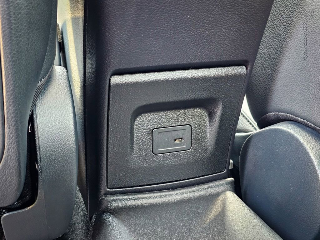 Used 2023 Mercedes-Benz CLA 250 4MATIC image 34