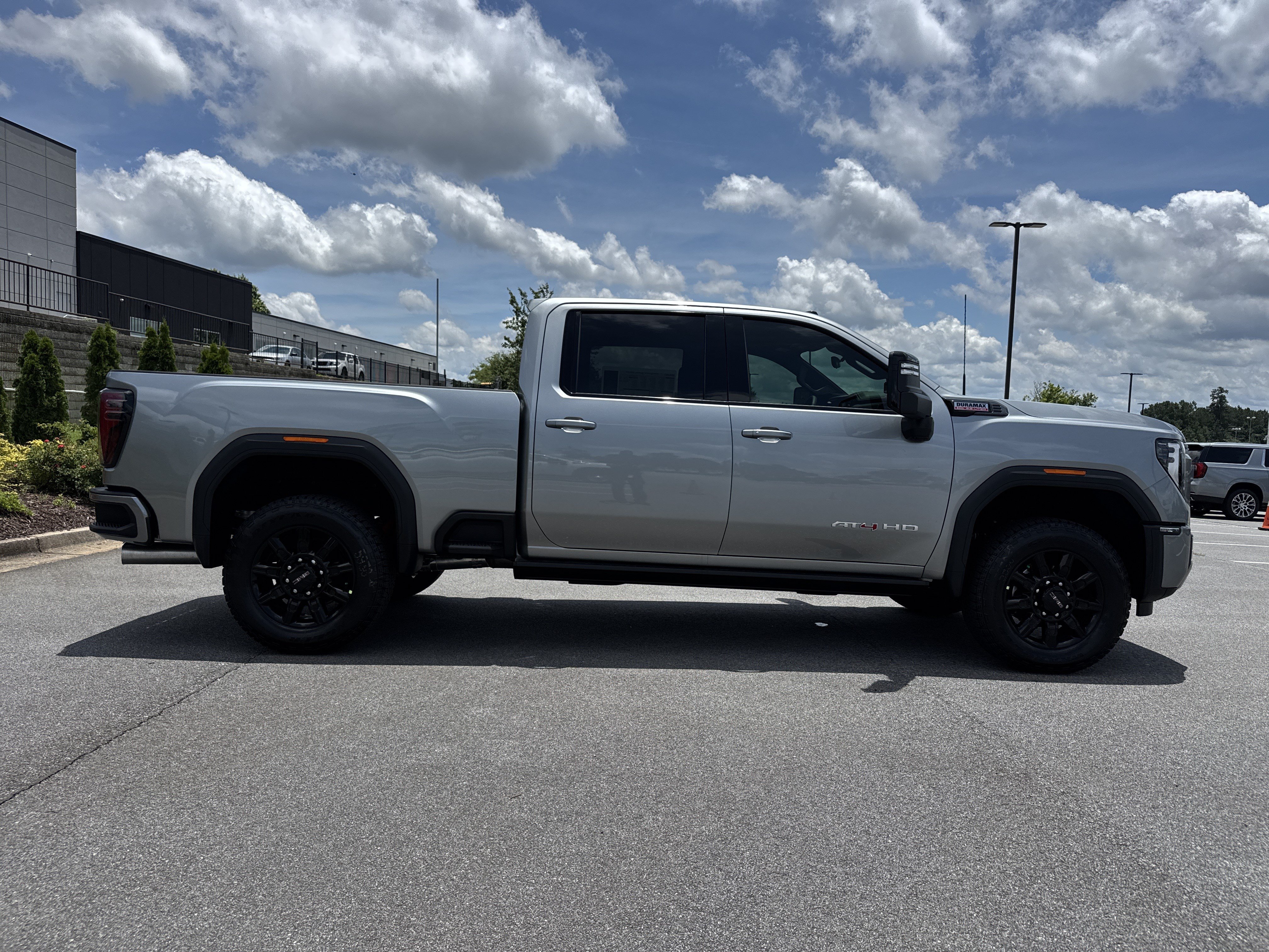 New 2026 GMC Sierra 2500 AT4 w/ AT4 Premium Plus Package AWD/4WD image 11