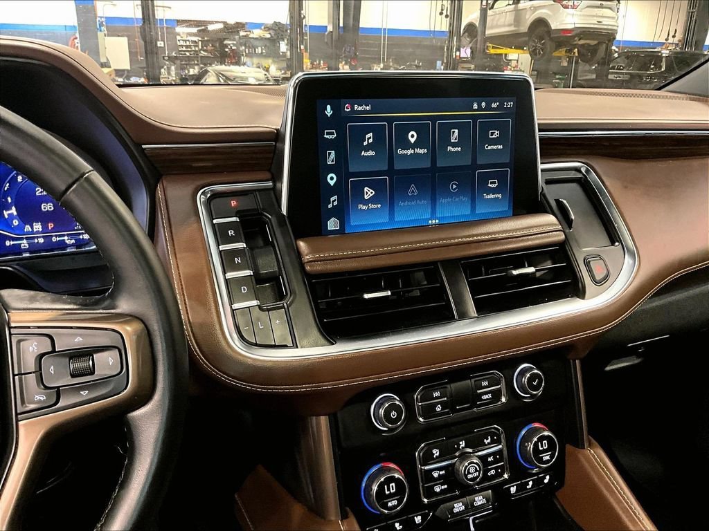 Used 2023 Chevrolet Suburban High Country AWD/4WD image 19
